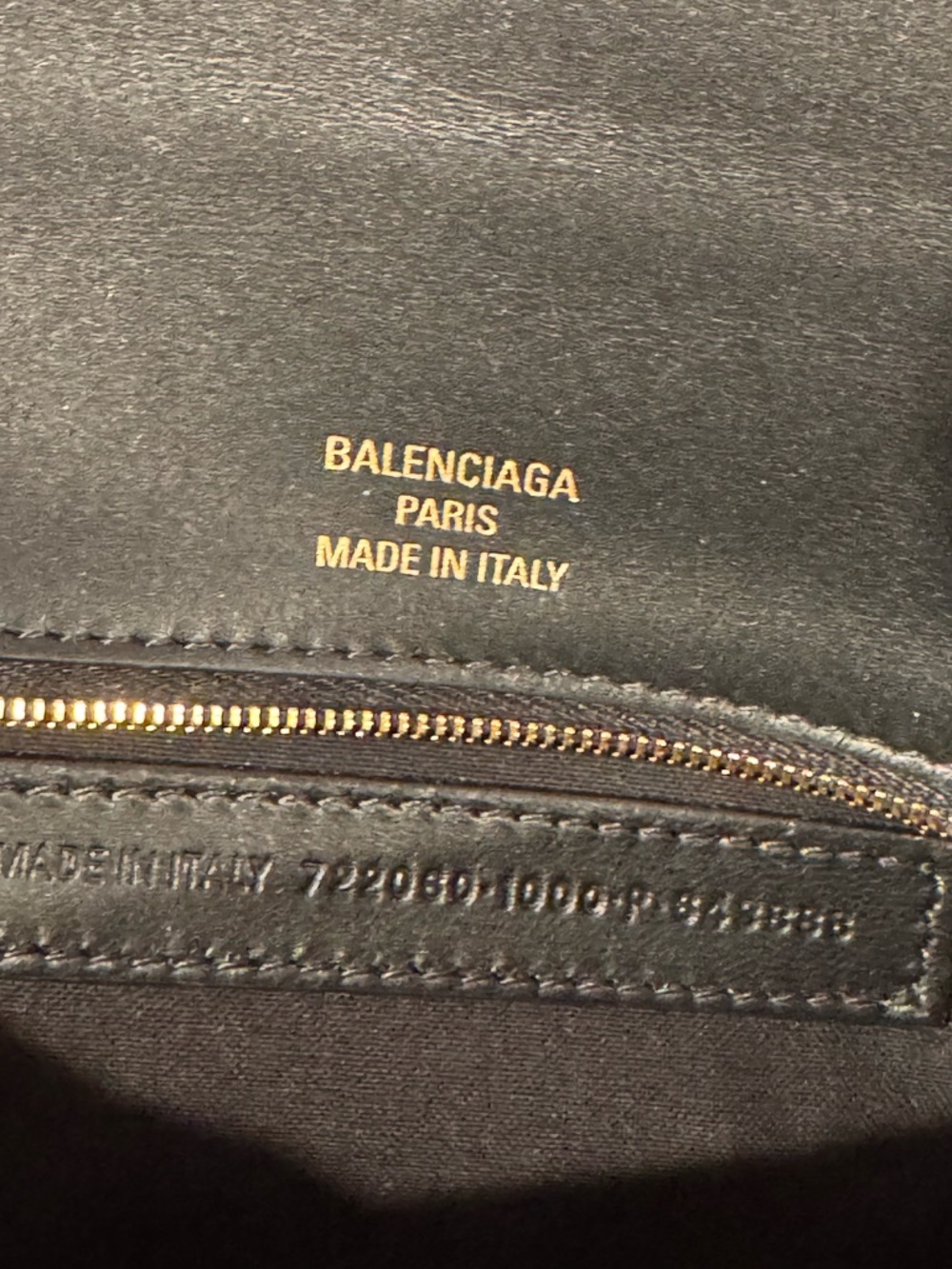 BALENCIAGA 
Money Elongate Leather Shoulder Bag - Picture 11 of 15